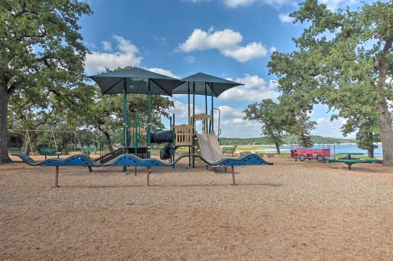 Waterfront Lake Travis Home With Pool Access! Point Venture Extérieur photo